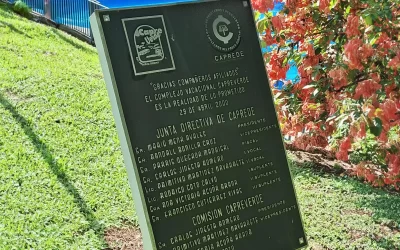 Comunicado de Junta Directiva sobre placa de inauguración Centro de Recreo de CAPREDE